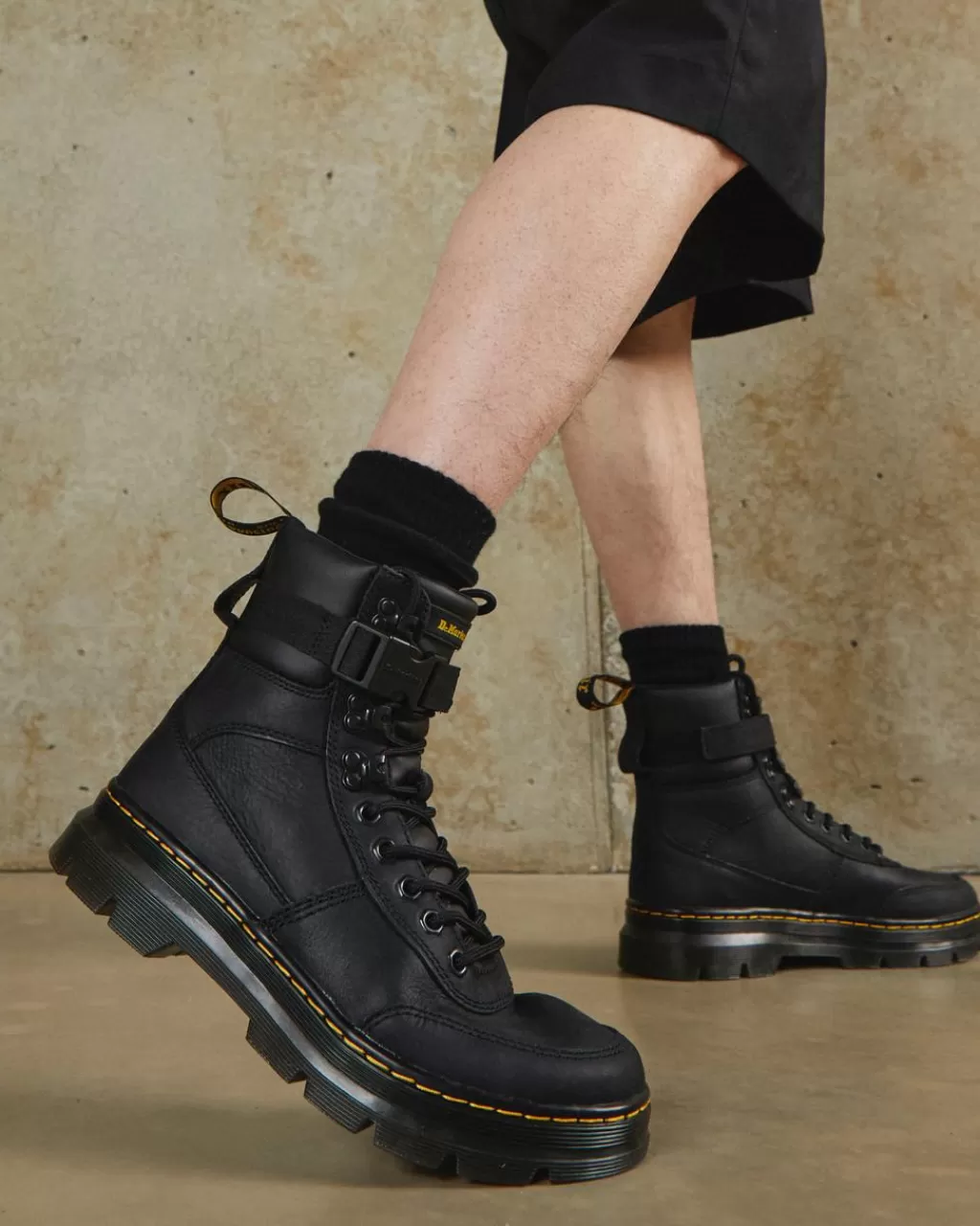 Store Dr Martens Combs Tech Ii Utility-Støvler I Wyoming-Laeder Black Wyoming27801001